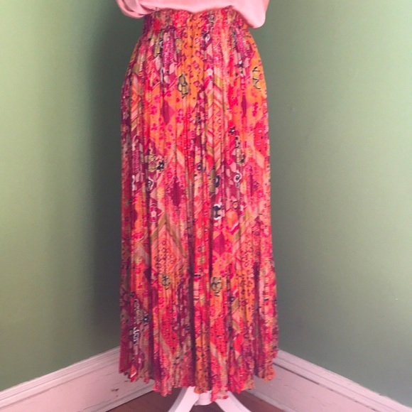 Sedona Dresses & Skirts - SEDONA long pleated skirt with elastic‎ waist - orange multicolored
